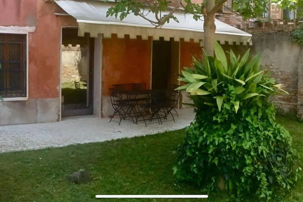 Appartamento Raphael'S Garden House Venezia 0*,